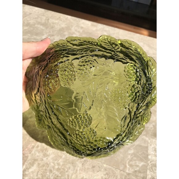 Vintage Dark Green Logenberry Indiana Glass Candy Dish - Picture 2 of 4